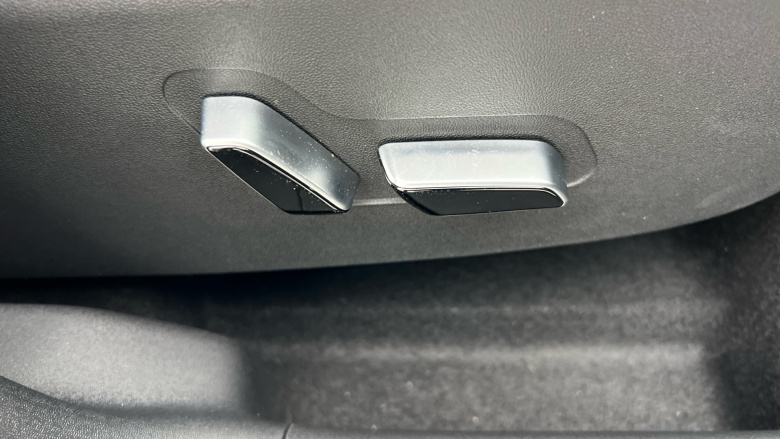 BYD Dolphin Surf 65kW Boost 43kWh 5dr Auto Electric Hatchback